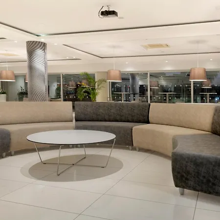 Uc Hall Apart-hotel 3*