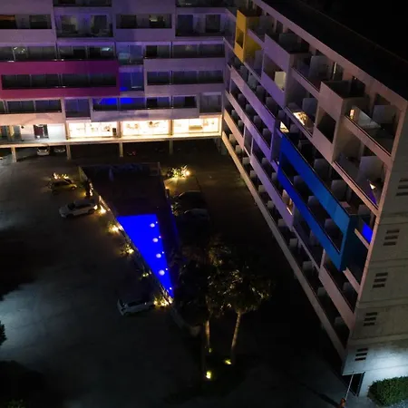 Apartmanhotel Uc Hall 3*