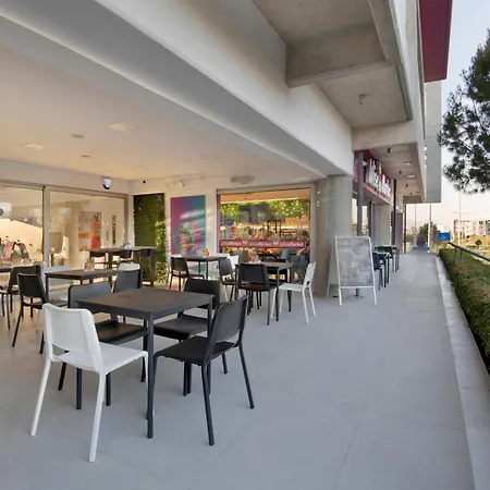 Apartmanhotel Uc Hall 3*