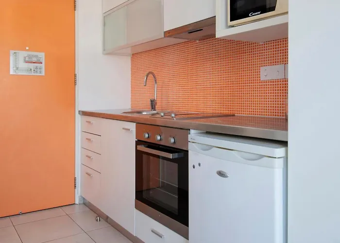 Uc Hall 3* Aglantzia