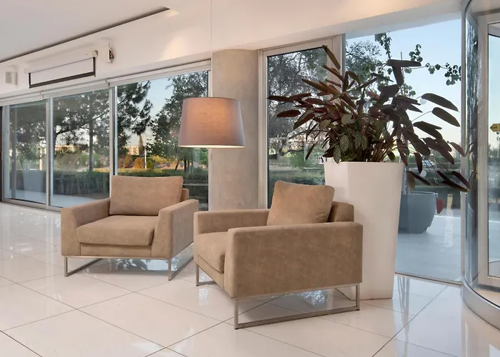 Uc Hall 3* Aglantzia